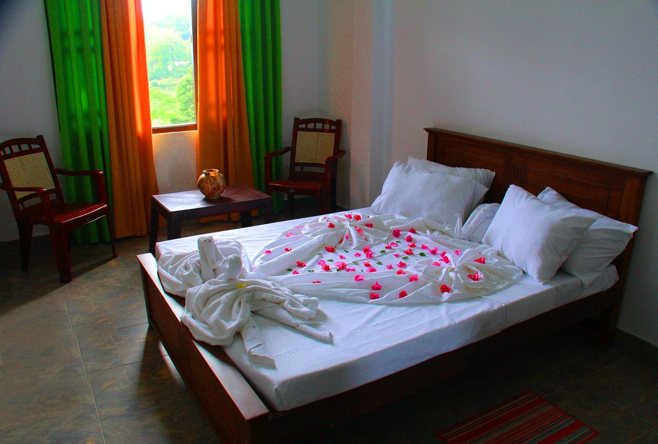 Heaven Gates Holiday Resort Ampitiya Εξωτερικό φωτογραφία